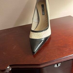 Bandolino  Elegant Black and Cream Heels